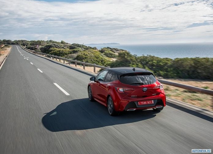 2019 Toyota Corolla Hatchback EU version - фотография 45 из 92