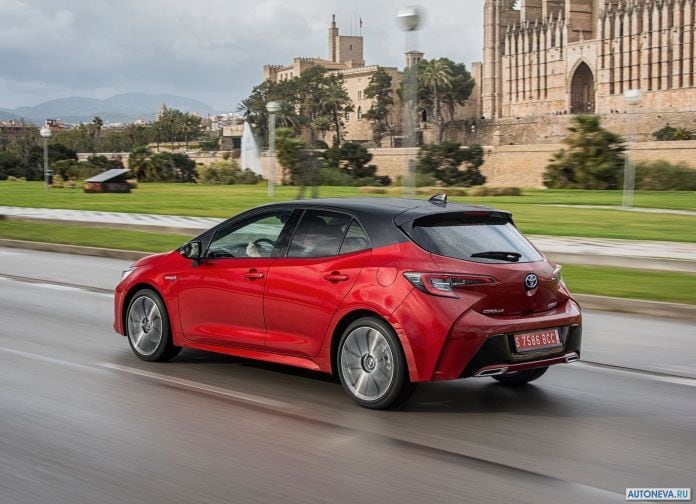 2019 Toyota Corolla Hatchback EU version - фотография 46 из 92