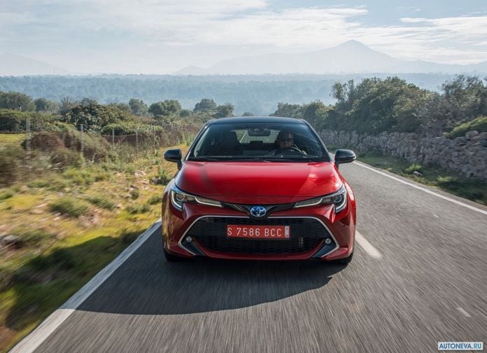 2019 Toyota Corolla Hatchback EU version - фотография 49 из 92