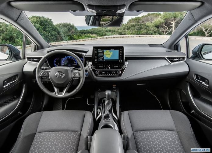 2019 Toyota Corolla Hatchback EU version - фотография 68 из 92