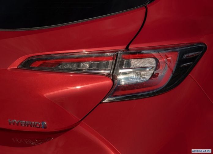 2019 Toyota Corolla Hatchback EU version - фотография 76 из 92