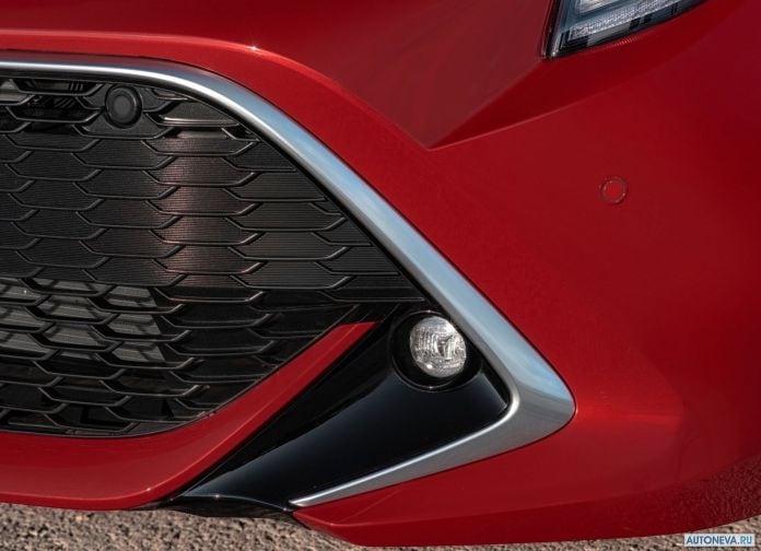 2019 Toyota Corolla Hatchback EU version - фотография 77 из 92