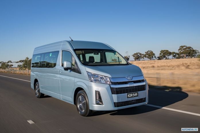 2019 Toyota HiAce Commuter GL - фотография 2 из 7