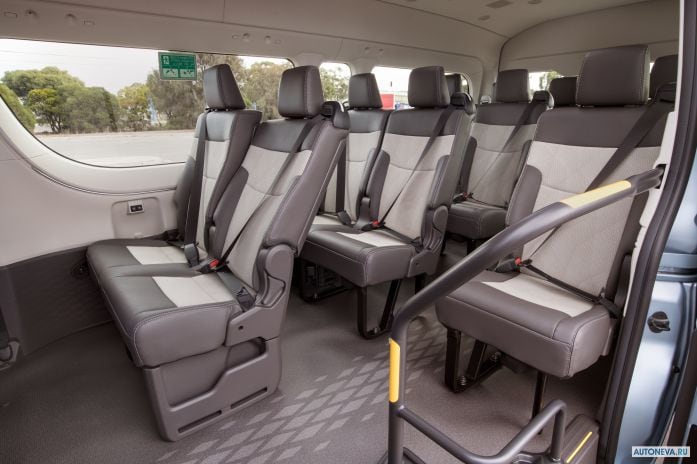 2019 Toyota HiAce Commuter GL - фотография 6 из 7