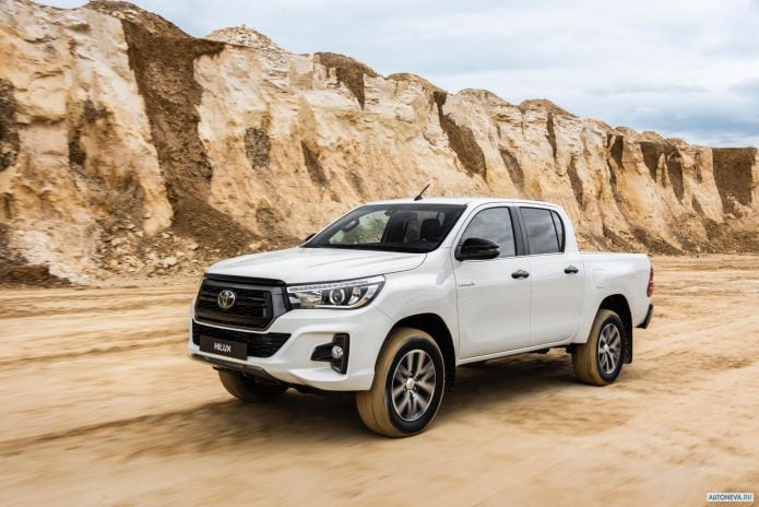 2019 Toyota Hilux Special Edition Double Cab - фотография 5 из 40