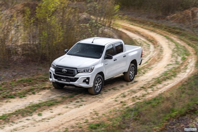 2019 Toyota Hilux Special Edition Double Cab - фотография 6 из 40