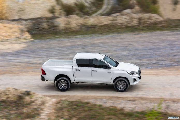 2019 Toyota Hilux Special Edition Double Cab - фотография 16 из 40 2019 Toyota Hilux Special Edition Double Cab - фотография 16 из 40