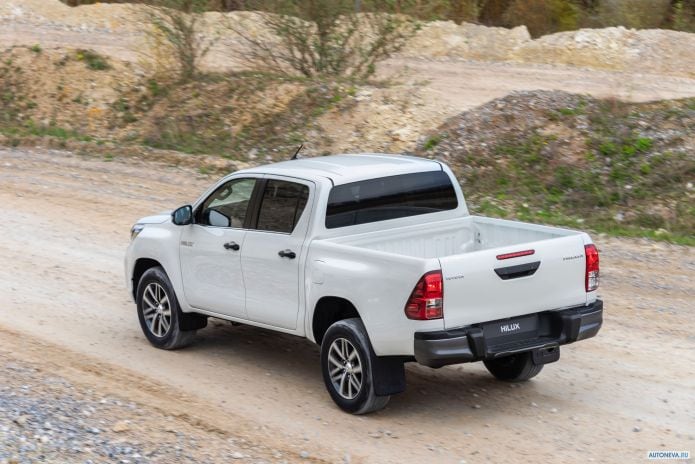 2019 Toyota Hilux Special Edition Double Cab - фотография 25 из 40