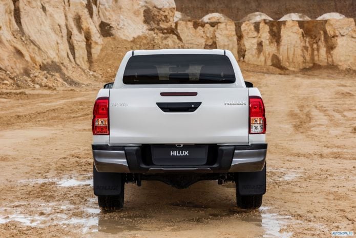 2019 Toyota Hilux Special Edition Double Cab - фотография 32 из 40 2019 Toyota Hilux Special Edition Double Cab - фотография 32 из 40