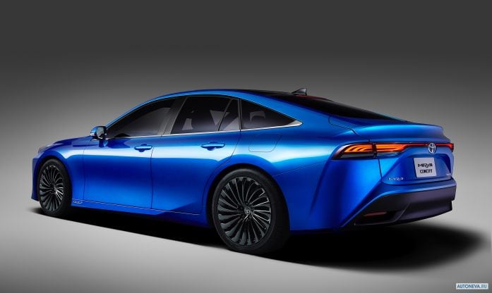 2019 Toyota Mirai Concept - фотография 2 из 9