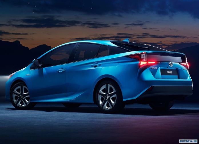 2019 Toyota Prius - фотография 5 из 11