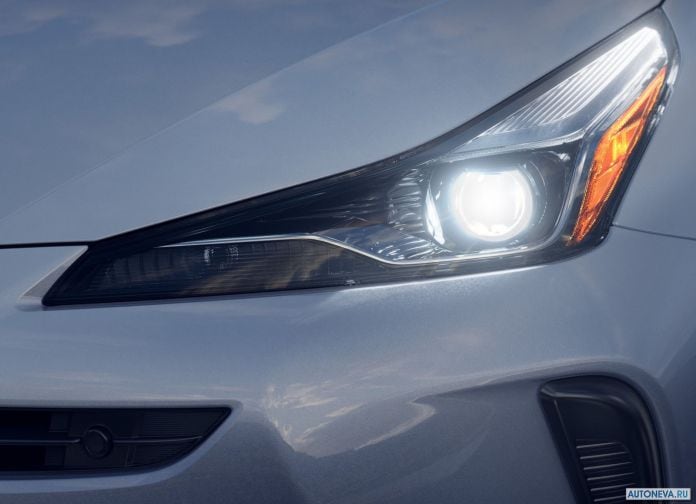 2019 Toyota Prius - фотография 8 из 11