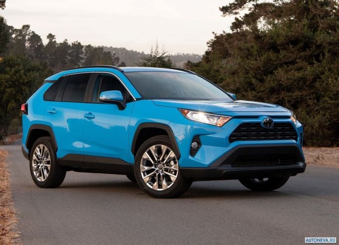 2019 Toyota RAV4 - фотография 7 из 108