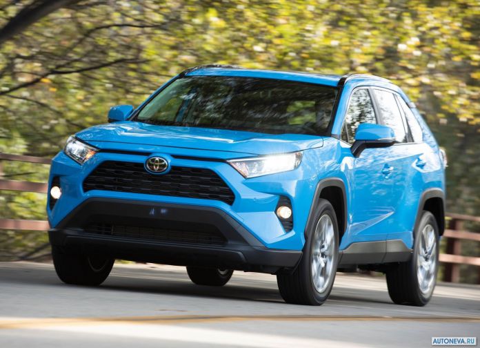 2019 Toyota RAV4 - фотография 13 из 108