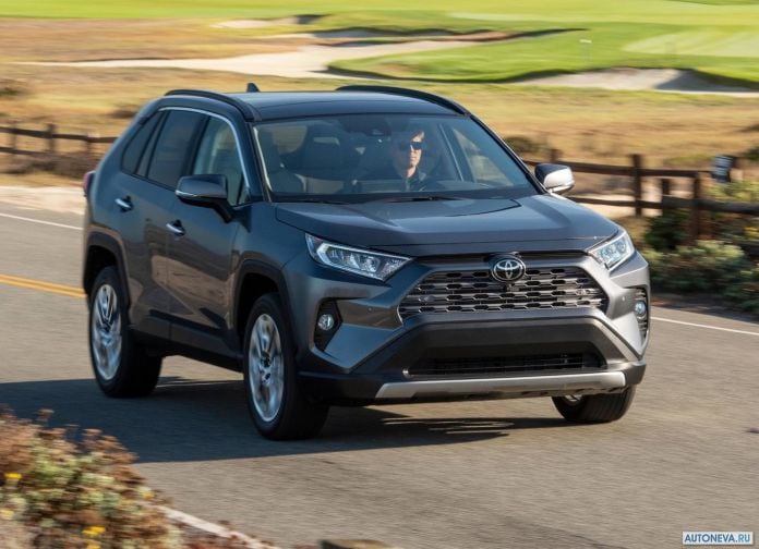 2019 Toyota RAV4 - фотография 16 из 108