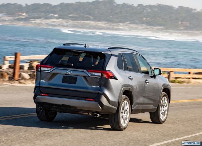 2019 Toyota RAV4 - фотография 35 из 108