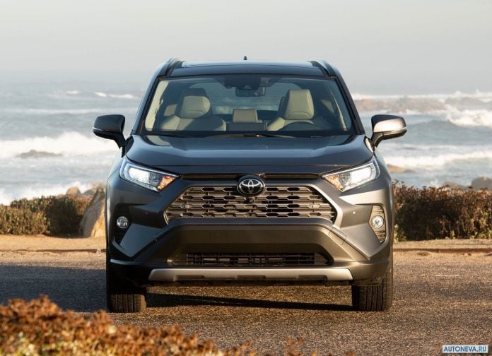 2019 Toyota RAV4 - фотография 38 из 108