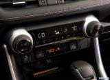 toyota_2019_rav4_066.jpg