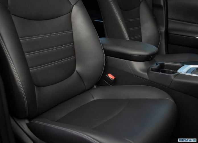 2019 Toyota RAV4 - фотография 73 из 108