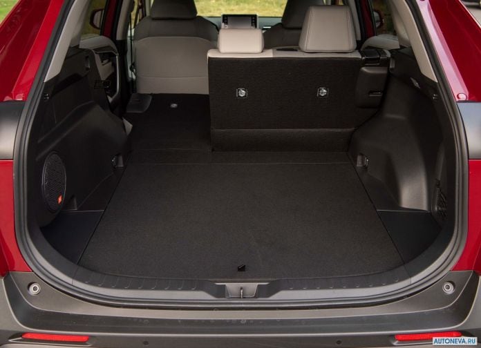 2019 Toyota RAV4 - фотография 85 из 108