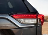 toyota_2019_rav4_089.jpg