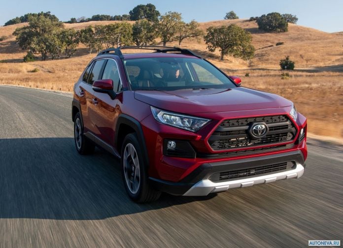 2019 Toyota RAV4 Adventure - фотография 15 из 173