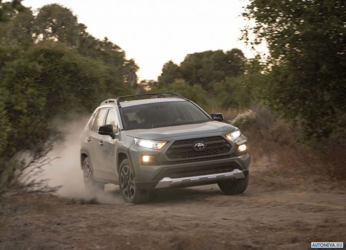 2019 Toyota RAV4 Adventure - фотография 33 из 173