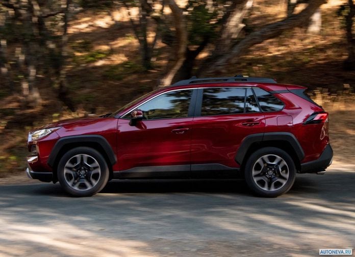 2019 Toyota RAV4 Adventure - фотография 37 из 173