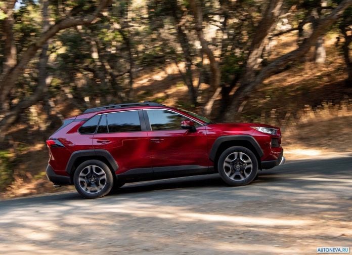 2019 Toyota RAV4 Adventure - фотография 39 из 173