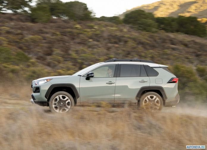 2019 Toyota RAV4 Adventure - фотография 43 из 173