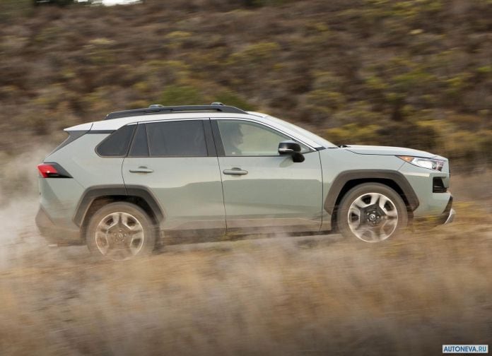 2019 Toyota RAV4 Adventure - фотография 44 из 173