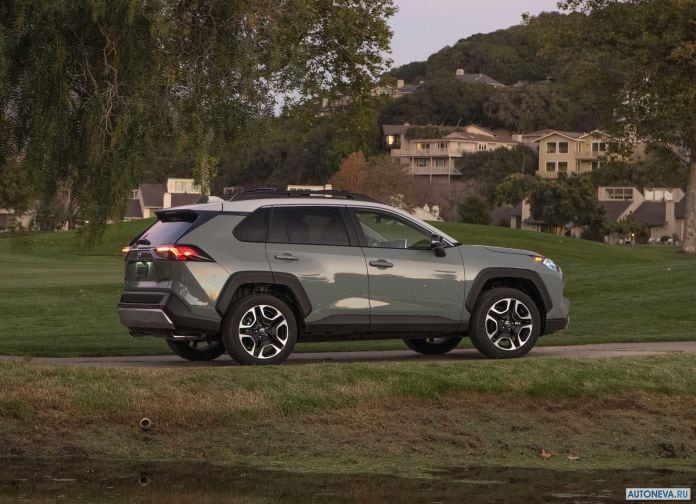 2019 Toyota RAV4 Adventure - фотография 48 из 173