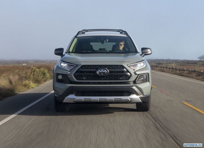 2019 Toyota RAV4 Adventure - фотография 66 из 173