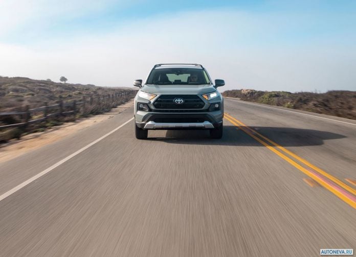 2019 Toyota RAV4 Adventure - фотография 69 из 173