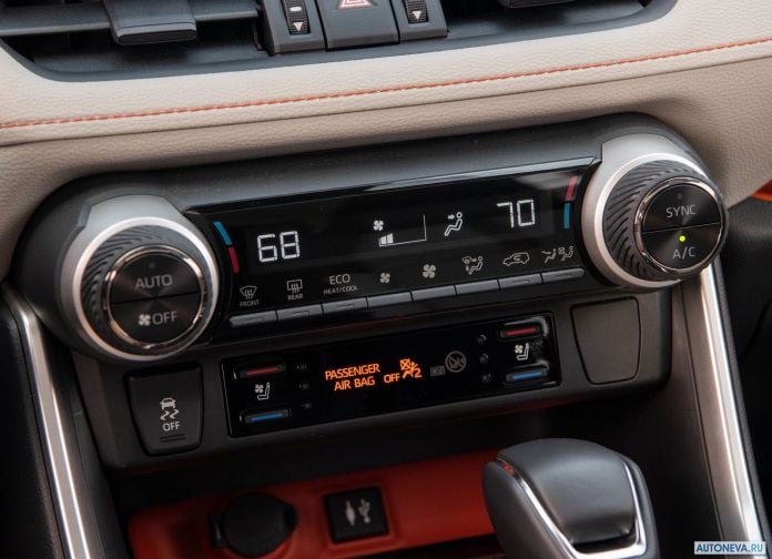 2019 Toyota RAV4 Adventure - фотография 101 из 173
