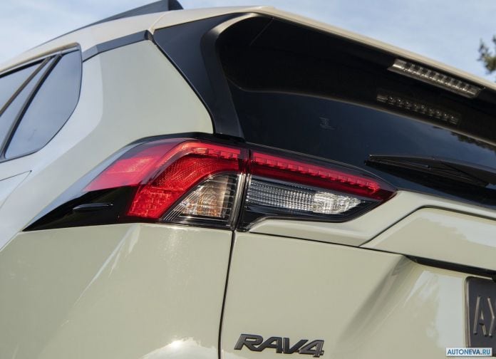 2019 Toyota RAV4 Adventure - фотография 136 из 173