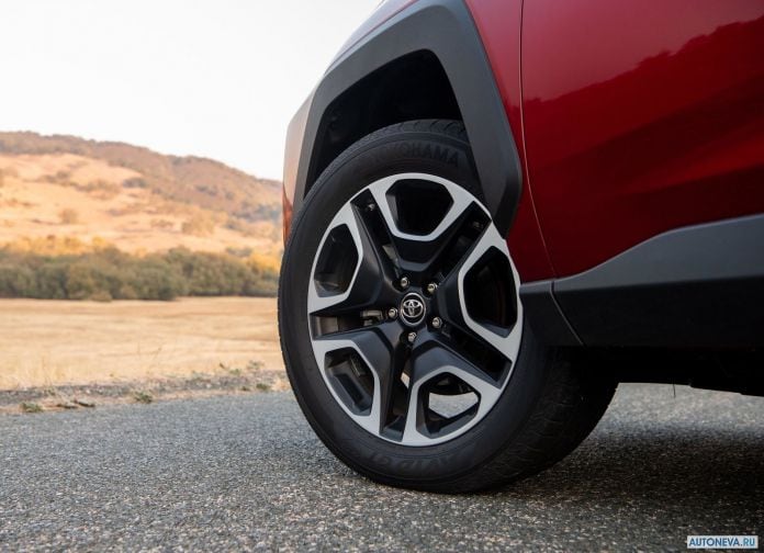 2019 Toyota RAV4 Adventure - фотография 145 из 173