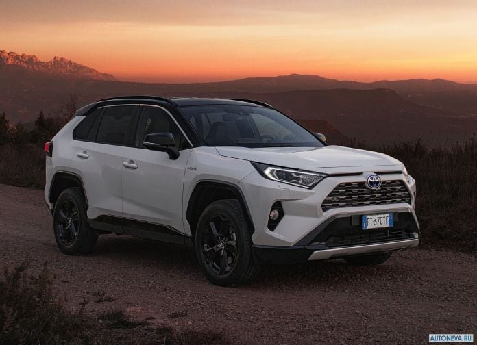 2019 Toyota RAV4 Hybrid EU-version - фотография 1 из 153