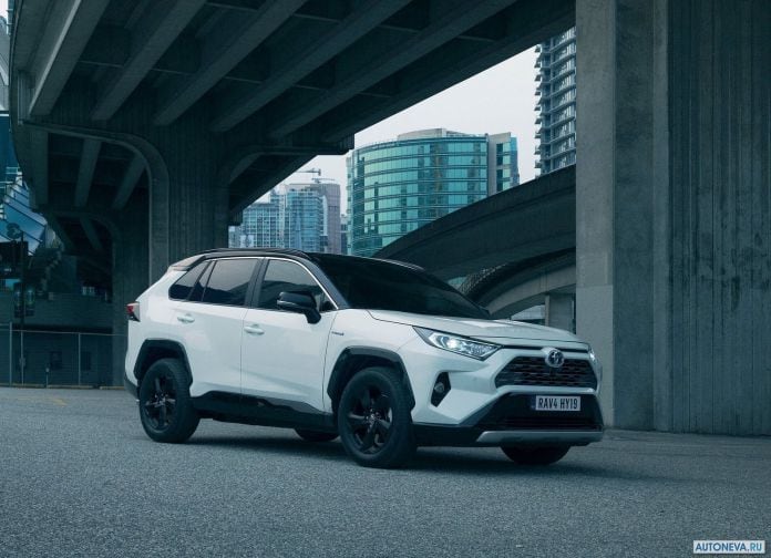 2019 Toyota RAV4 Hybrid EU-version - фотография 4 из 153