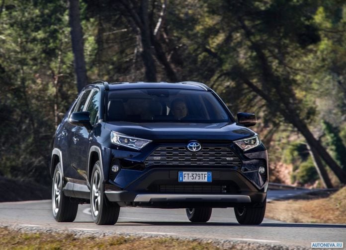 2019 Toyota RAV4 Hybrid EU-version - фотография 13 из 153