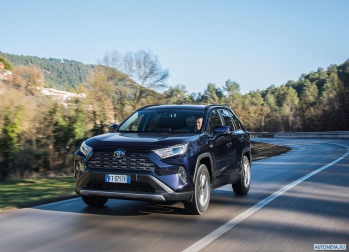 2019 Toyota RAV4 Hybrid EU-version - фотография 17 из 153