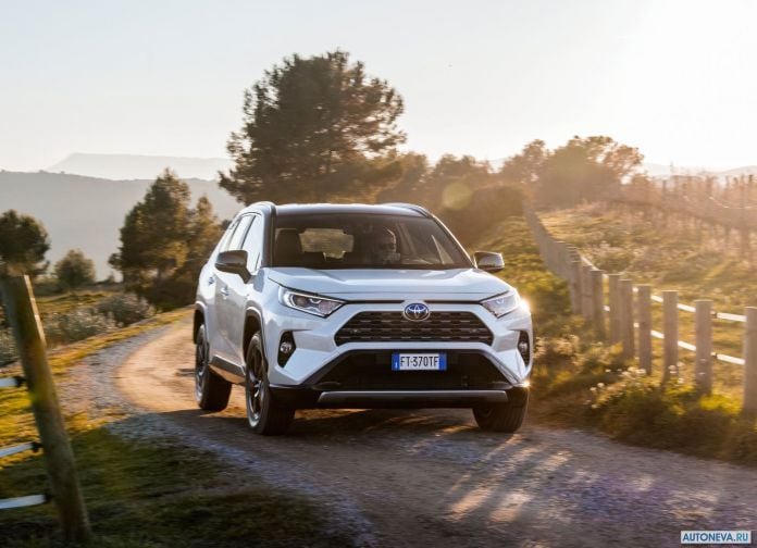 2019 Toyota RAV4 Hybrid EU-version - фотография 25 из 153