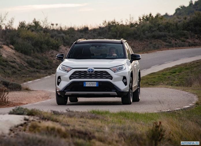 2019 Toyota RAV4 Hybrid EU-version - фотография 40 из 153
