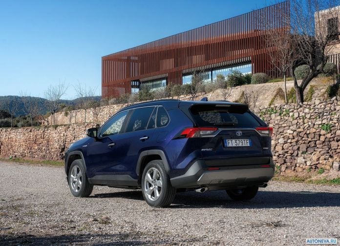 2019 Toyota RAV4 Hybrid EU-version - фотография 71 из 153
