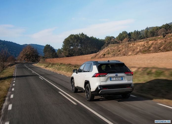 2019 Toyota RAV4 Hybrid EU-version - фотография 83 из 153