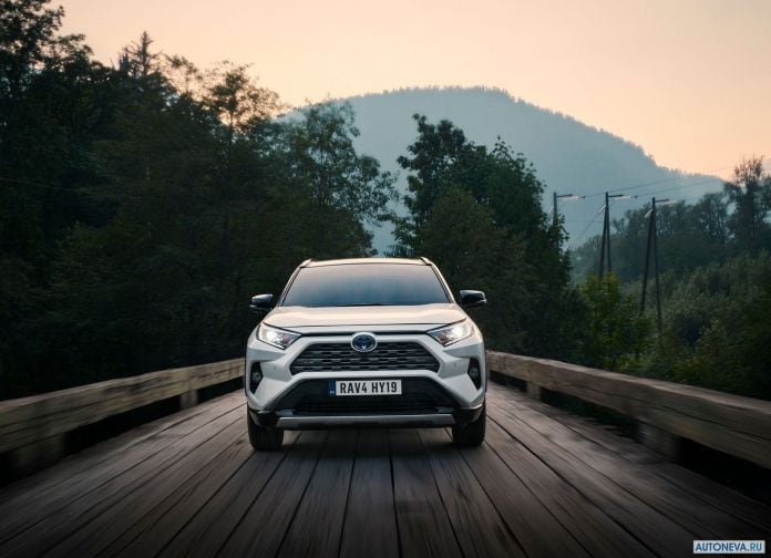 2019 Toyota RAV4 Hybrid EU-version - фотография 92 из 153
