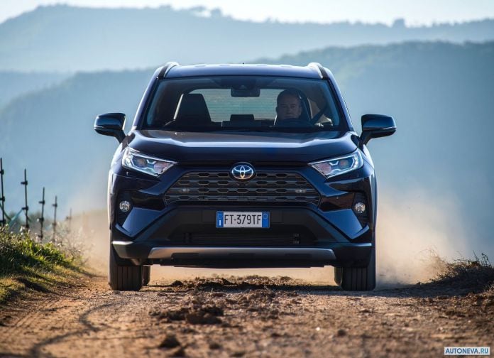 2019 Toyota RAV4 Hybrid EU-version - фотография 100 из 153