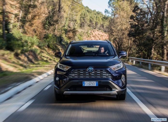 2019 Toyota RAV4 Hybrid EU-version - фотография 102 из 153