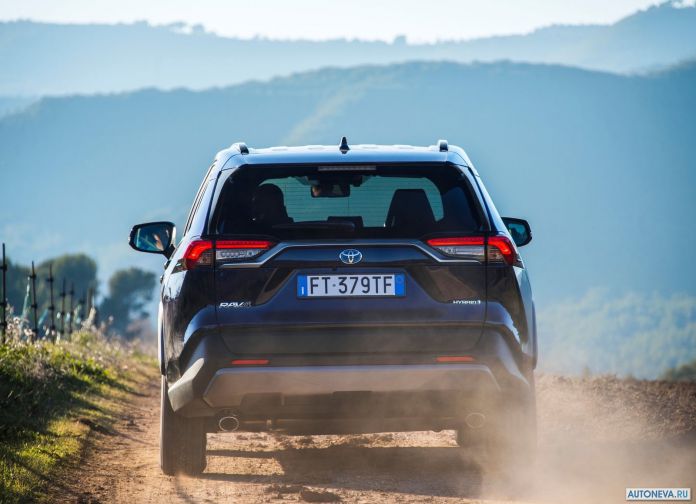 2019 Toyota RAV4 Hybrid EU-version - фотография 107 из 153