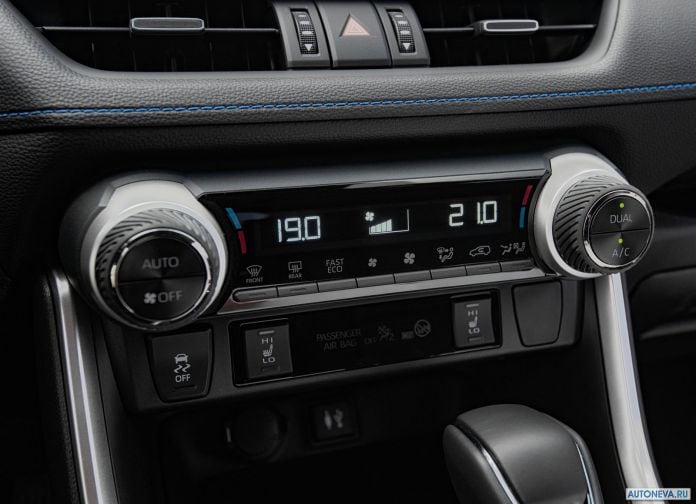 2019 Toyota RAV4 Hybrid EU-version - фотография 115 из 153